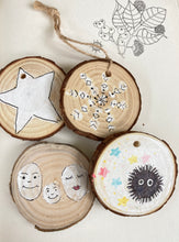 Load image into Gallery viewer, DIY Ornament Christmas Decoration Kit. Blank Ornaments
