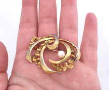 Load image into Gallery viewer, Mid Century Abstract Pearl brooch Gold Tone Textured Gold Brooch, Gold Vintage Brooch Single Pearl Pin
