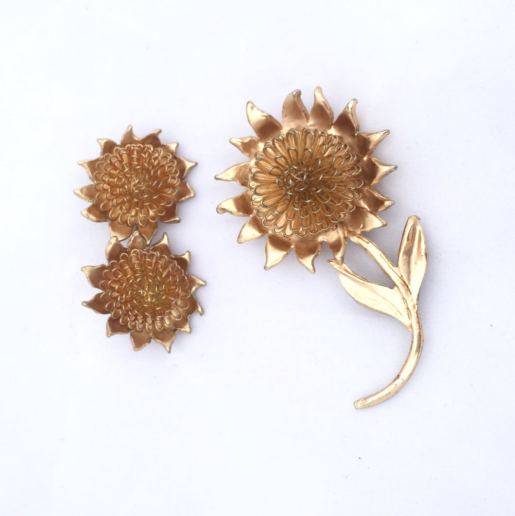 Sunflower Brooch Earrings Demi Parure Vintage Parure Brooch and Earrings set Gold Sunflower Jewelry Set, 1960s