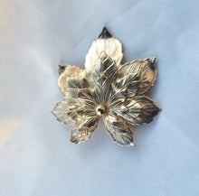 Load image into Gallery viewer, Layered Gold Sycamore Leaf, Beautiful textured gold leaf vintage brooch