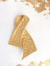 Load image into Gallery viewer, Large Vintage Ribbon Gold Brooch, Woven Textured Ribbon Pin