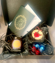 Load image into Gallery viewer, The Mini Gift Hamper, Perfect Treat Boxes
