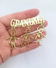 Load image into Gallery viewer, Vintage GRANDMA Brooch with grandkids and heart dangles, Mothers Day Pin Gold tone Brooch
