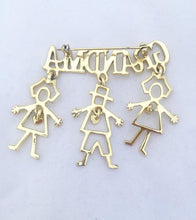 Load image into Gallery viewer, Vintage GRANDMA Brooch with grandkids and heart dangles, Mothers Day Pin Gold tone Brooch

