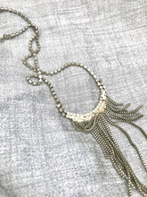 Load image into Gallery viewer, Elegant Silver 1970s Fringe necklace, Silver tone flat link dangling necklace, Retro Silver Necklace Chain with Chain Fringe
