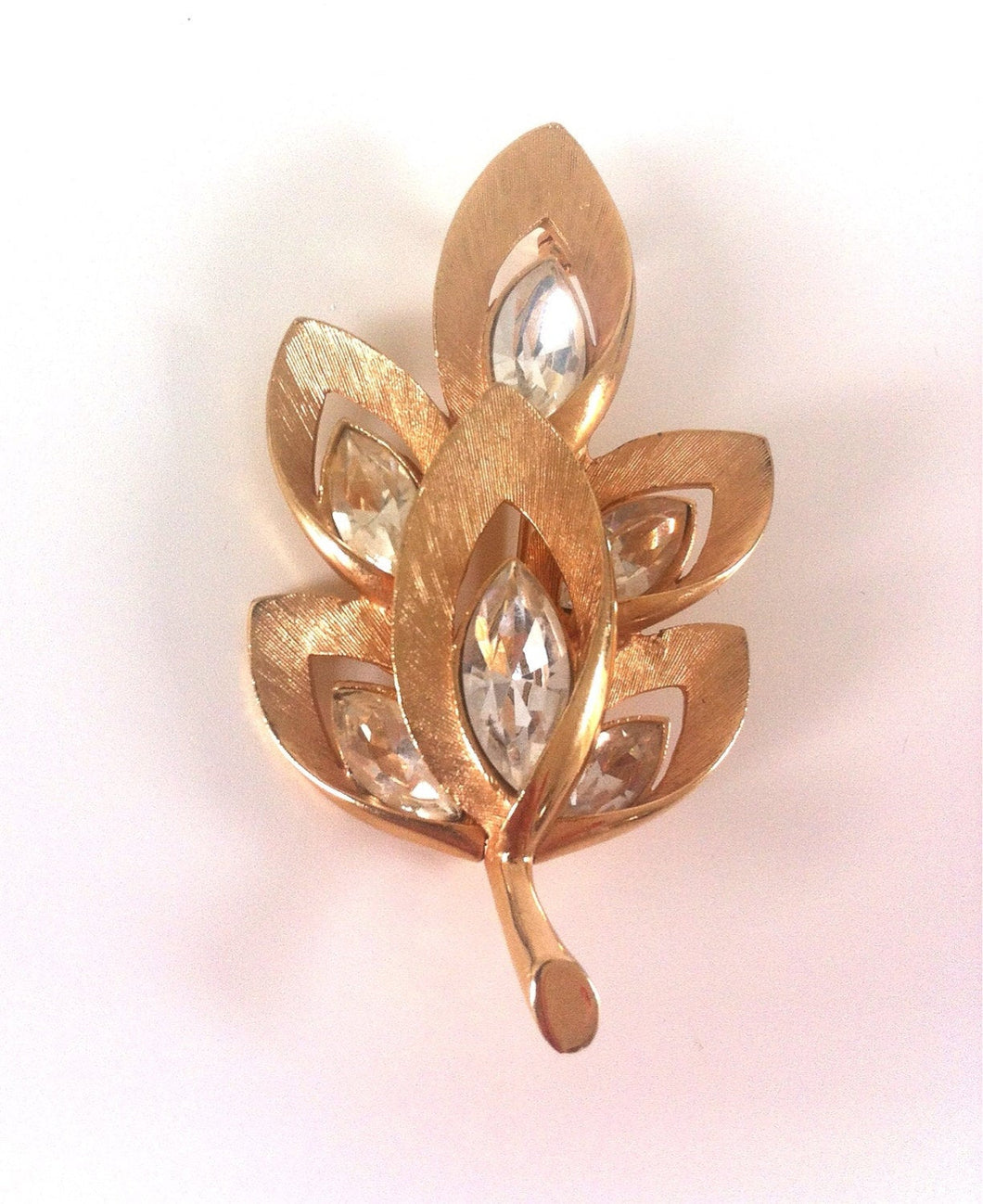 Stylised Leaf brooch, Brushed gold & large Rhinestones, Large Vintage Gold Leaves Brooch, 1960s