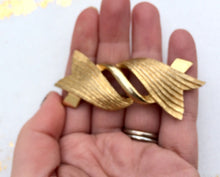 Load image into Gallery viewer, Large textured Vintage Gold Brooch, Gold Ribbon Brooch, Big Bold Brooch 1960s Costume Jewelry, Mid Century
